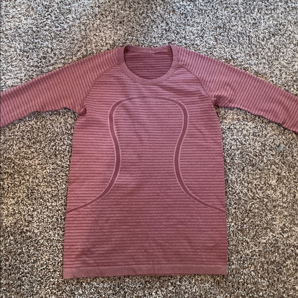 lululemon athletica Tops - lululemon long sleeve striped tee thumb holes